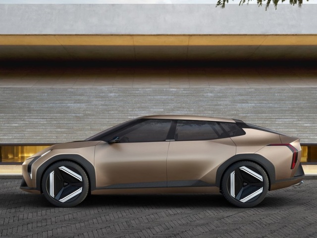 Kia EV4 Concept 1