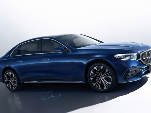 Mercedes-Benz E-Class L 1