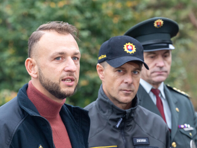 hranica, kontroly, migranti, stráženie,