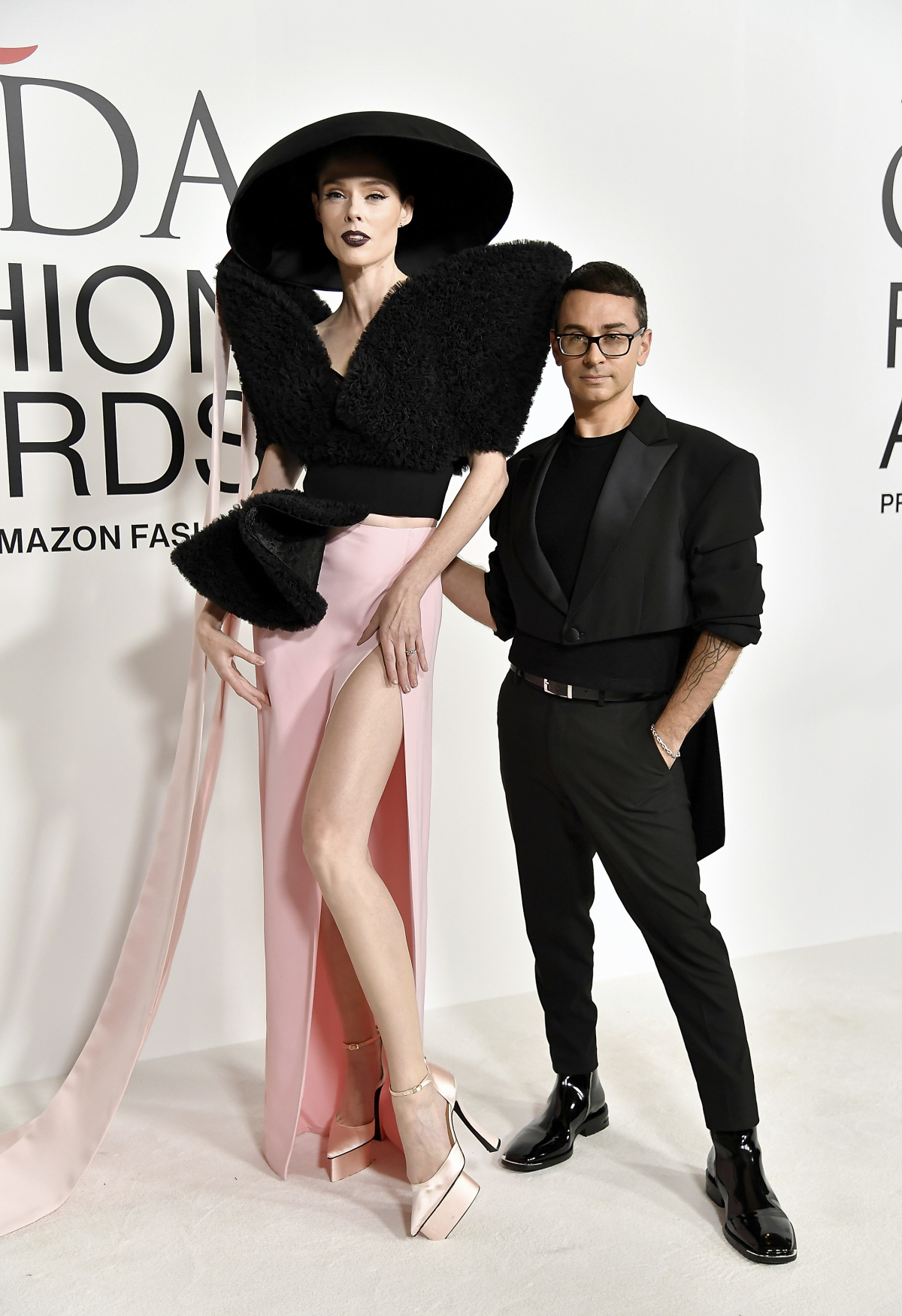 Coco Rocha a dizajnér Christian Siriano 