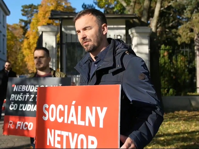 šipoš, protest
