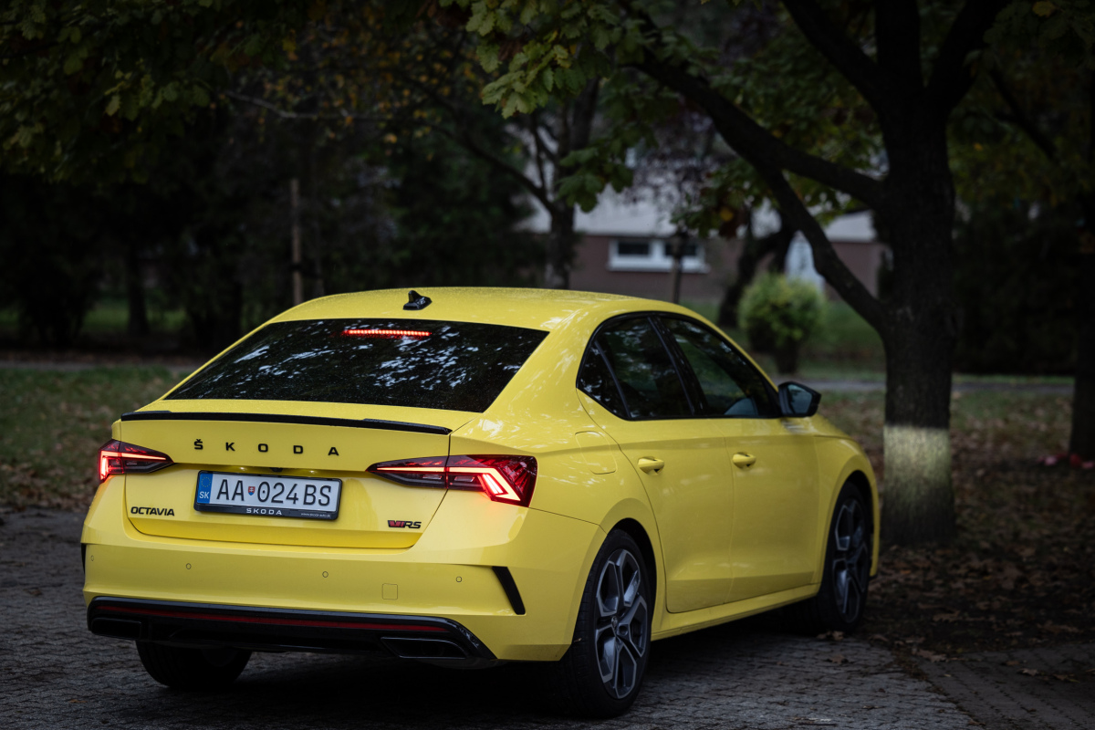 Škoda Octavia 2,0 TSI  RS - test 2025