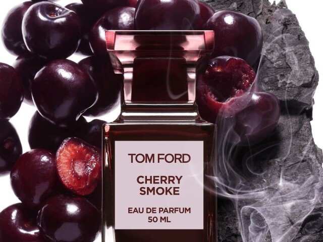 Cherry Smoke je ďalšou z kreácii dielne Tom Ford