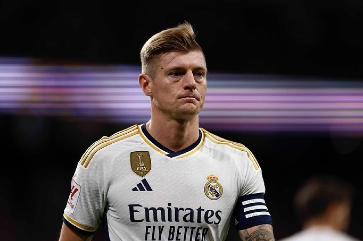 kroos1