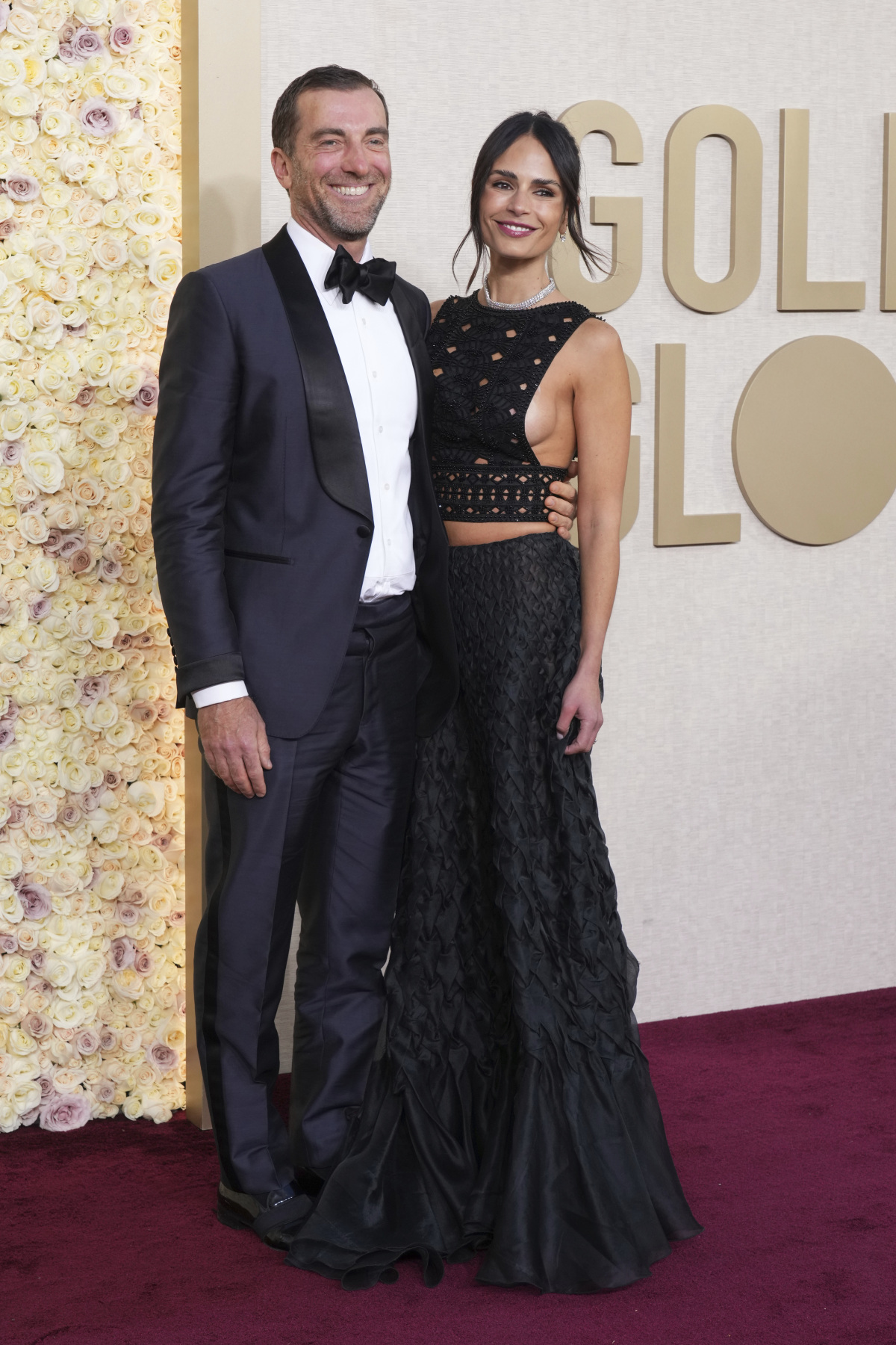 Herečka Jordana Brewster v šatách Alberta Ferretti. Mason Morfit
