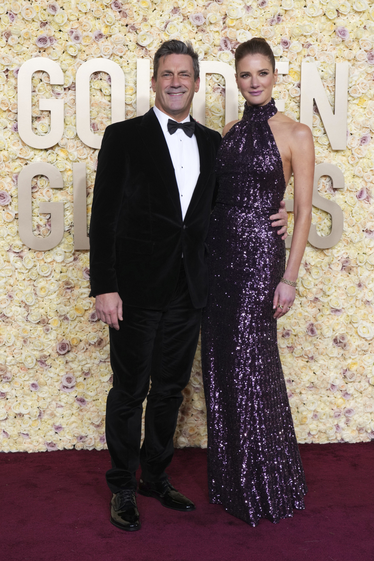 Jon Hamm a jeho partnerka Anna Osceola
