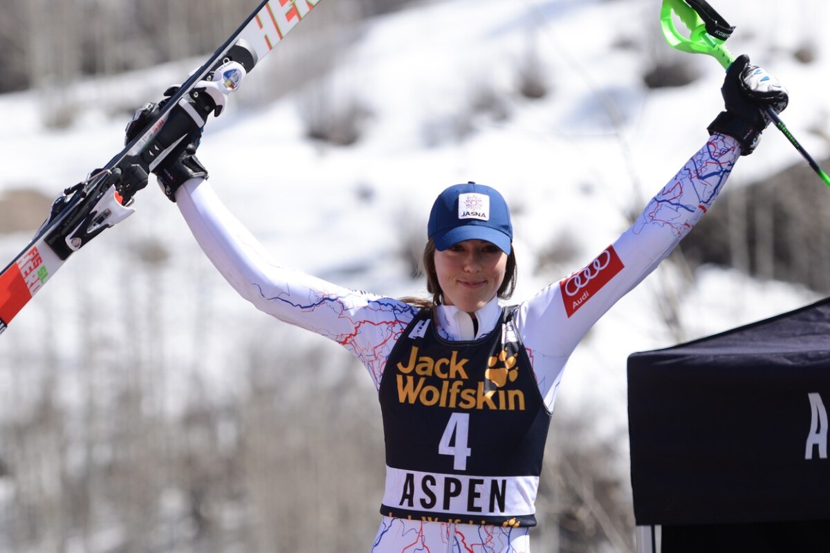 010. Vlhová Shiffrinová