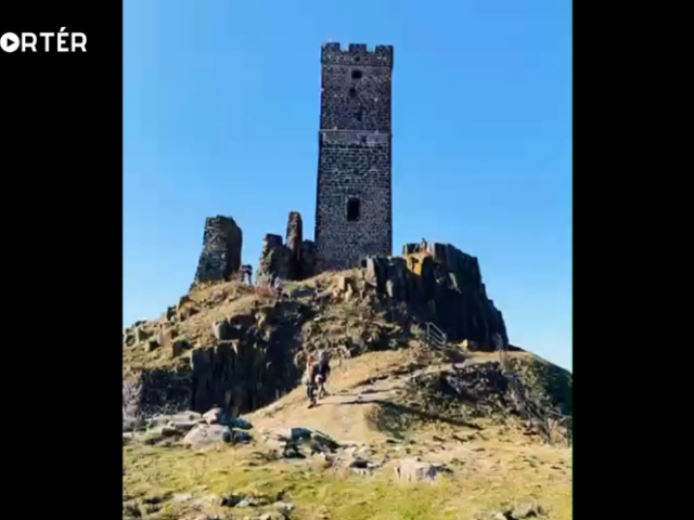 Hrad Házmburk, Prahe, mReportér