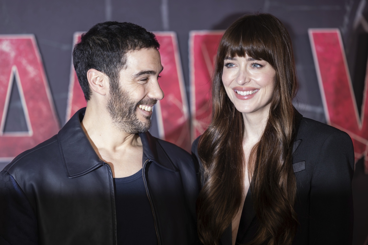 Tahar Rahim a herečka Dakota Johnson