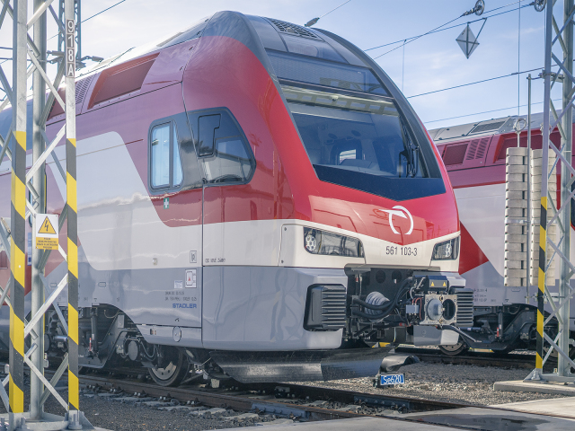 Treti Stadler KISS predna cast
