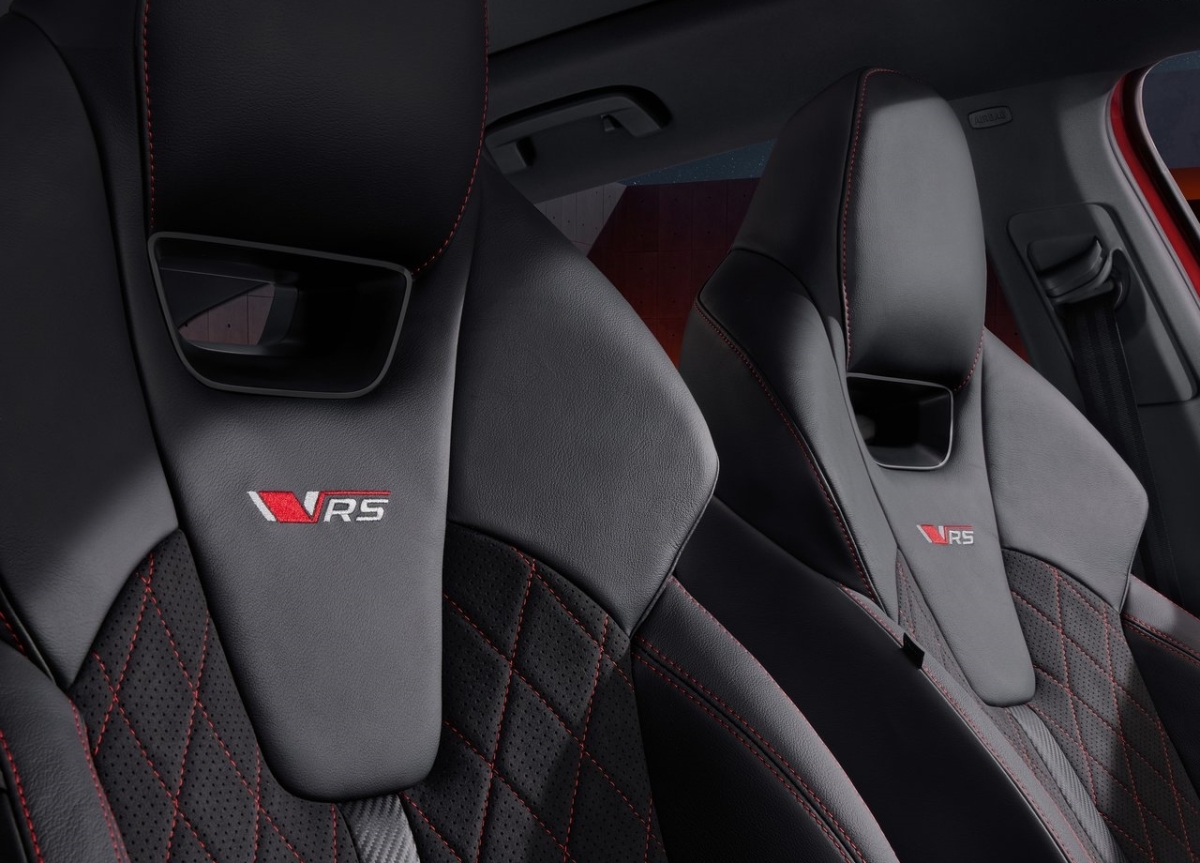 Skoda Octavia RS 2025 6