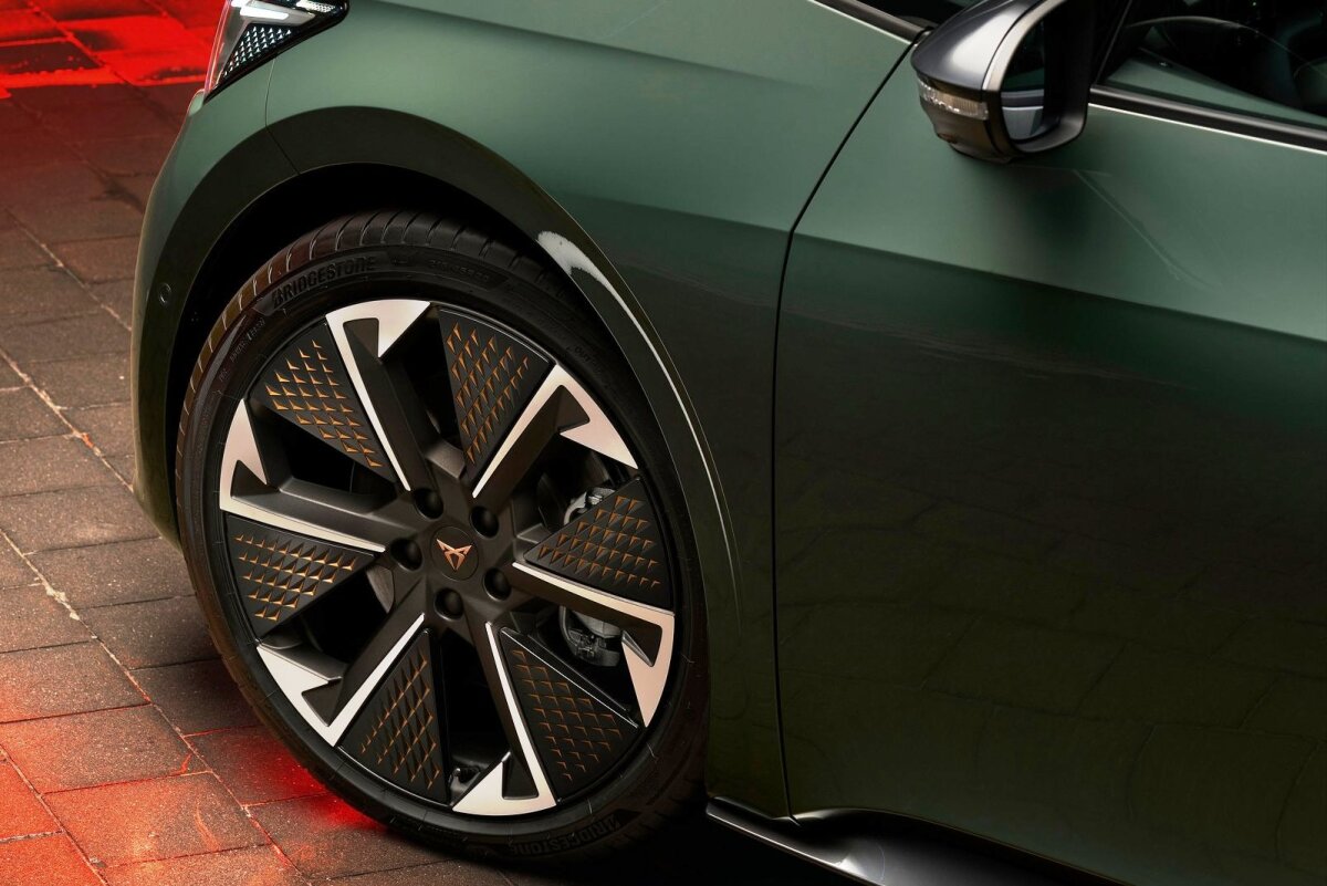 Cupra Born VZ - 2024
