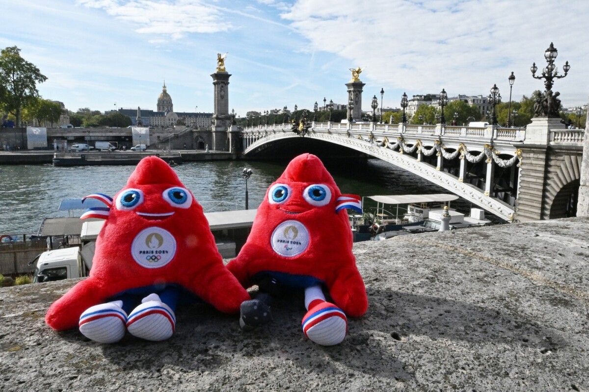 16. Pont Alexandre III