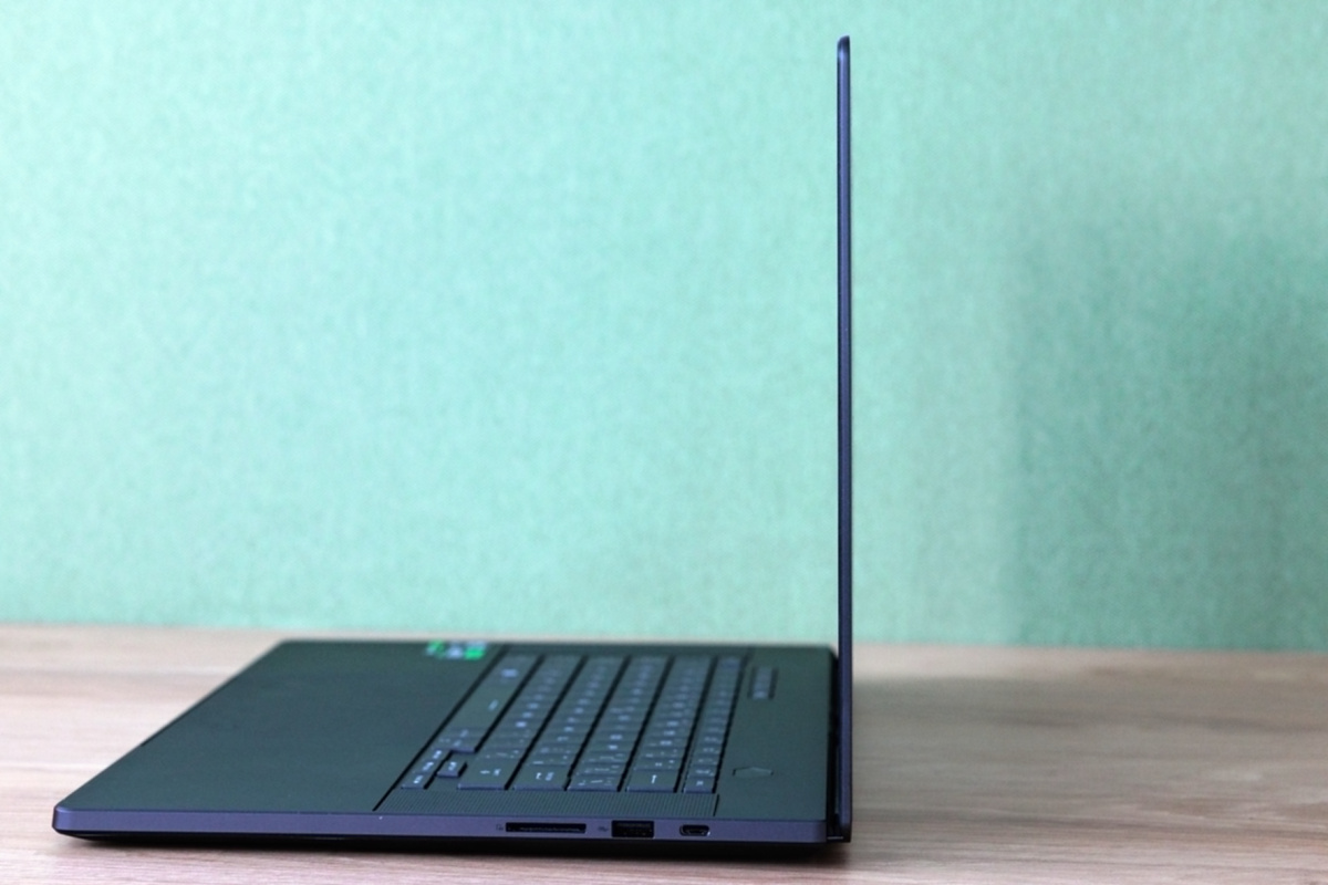 ROG Zephyrus G16 (2024)