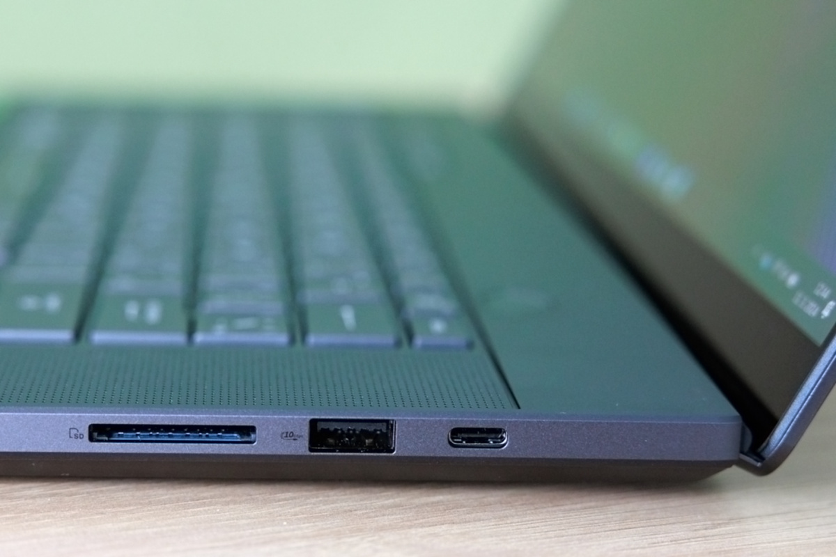 ROG Zephyrus G16 (2024)