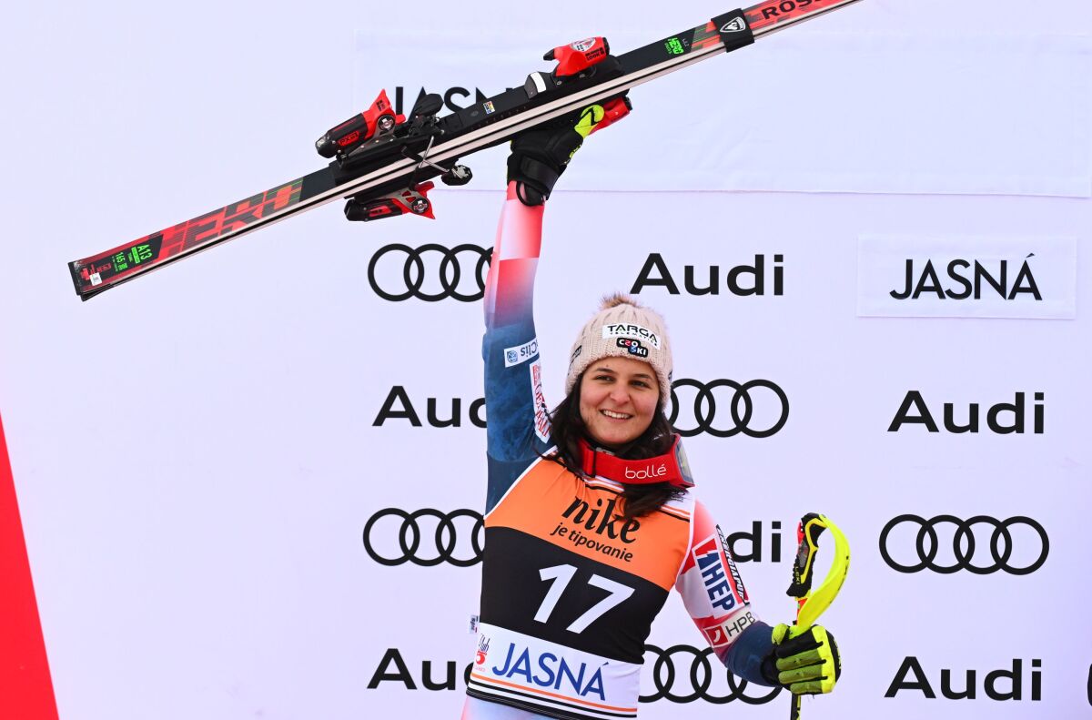 14. Zrinka Ljutičová