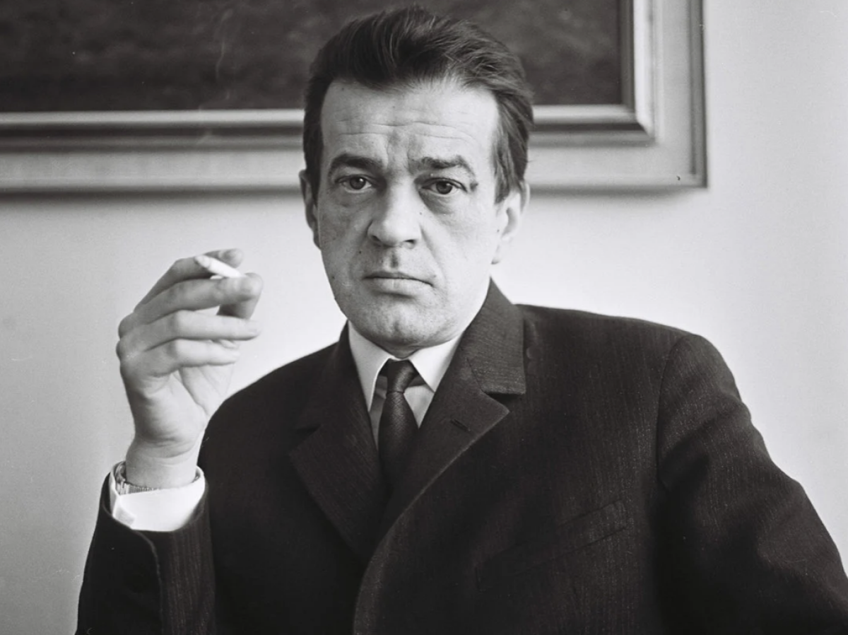 Miroslav Válek