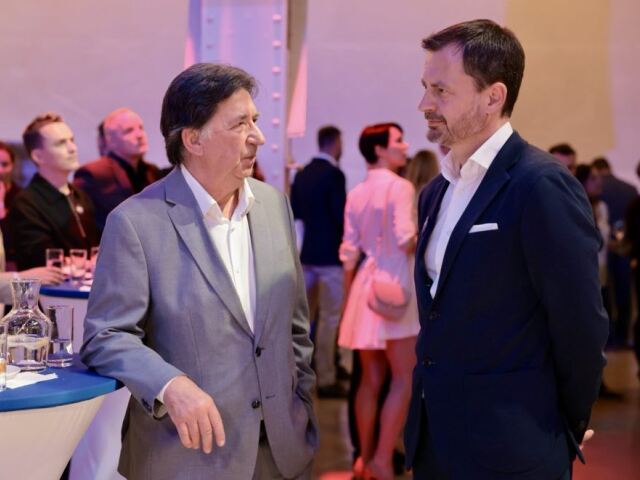 So skládkou vo Vrakuni nedokázal výrazne pohnúť ani bývalý minister životného prostredia Ján Budaj (vľavo).