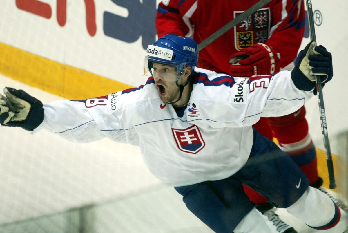 04. Pavol Demitra