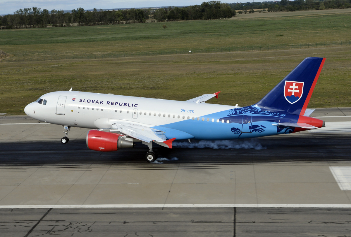 170902 Airbus A319 Prilet MV SR 12