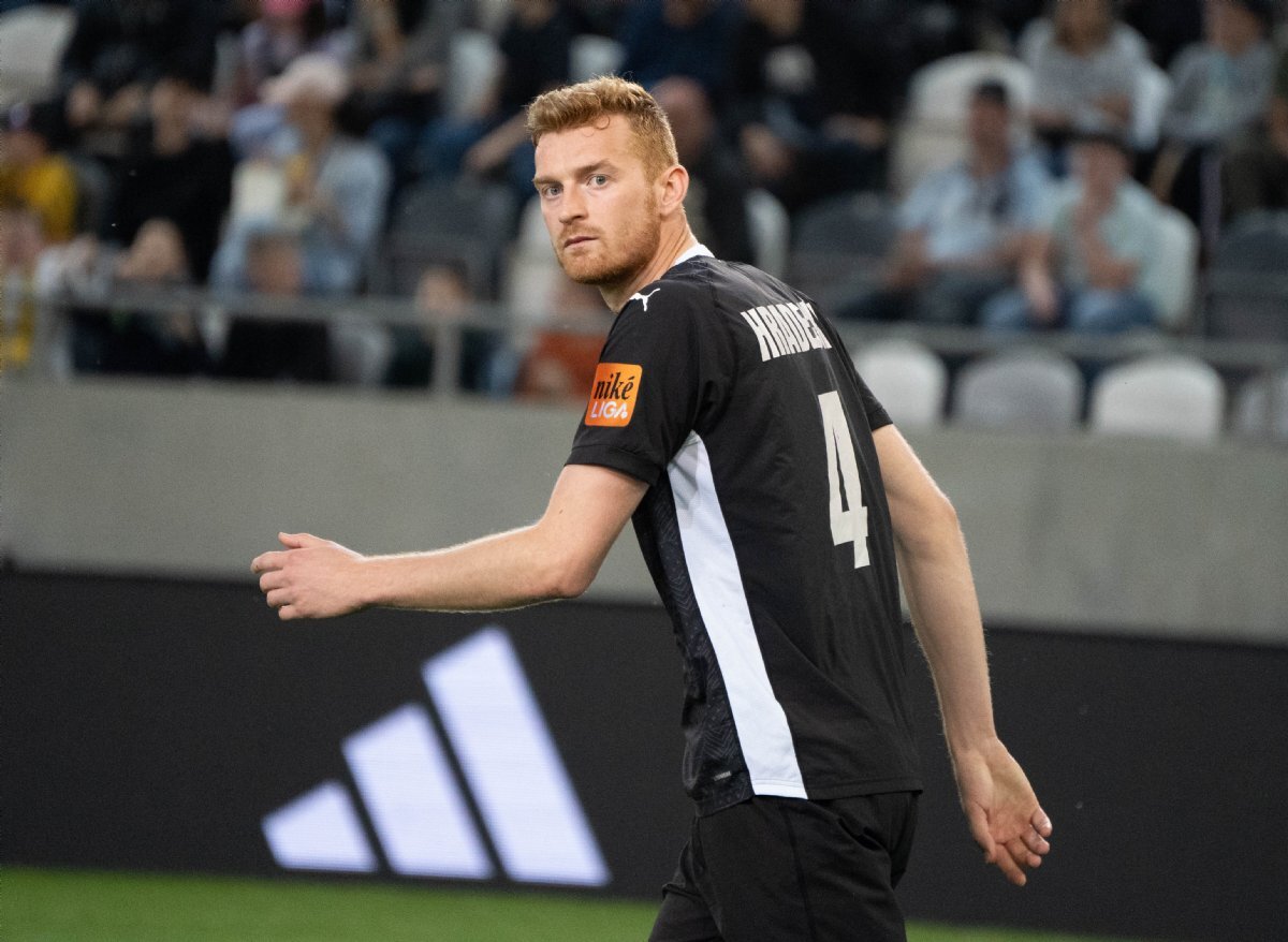 23. Matej Hradecký