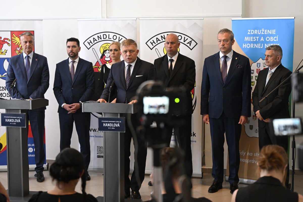 Handlová, vláda, fico