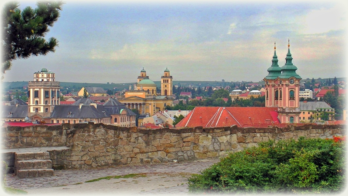 V Maďarsku Turci postavili najsevernejší minaret v Európe. V ktorom je meste?