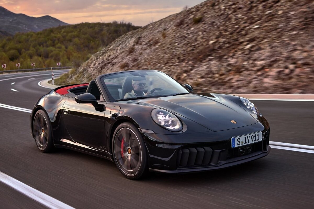Porsche 911 Carrera GTS Cabriolet  - 2024