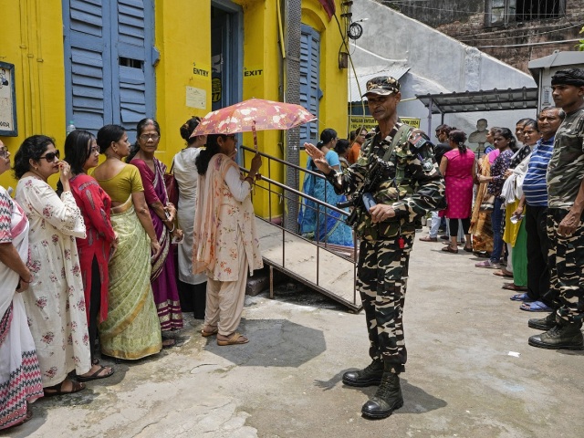 Kalkata / India vojak /