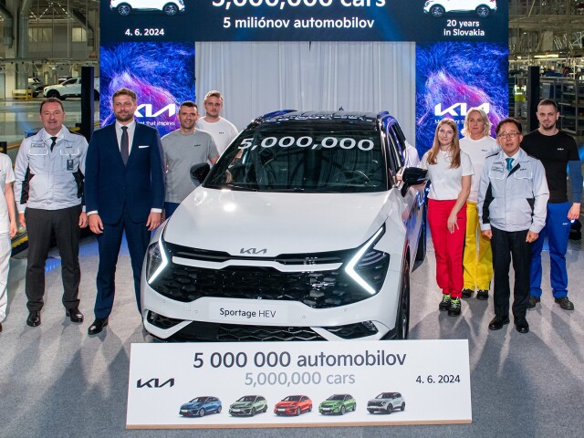 Jubilejným exemplárom s poradovým číslom 5 000 000 sa stalo SUV Sportage s hybridným pohonom. Práve na Sportage pripadá najväčší podiel zo všetkých modelov, ktoré sa kedy v žilinskom závode Kie vyrábali.