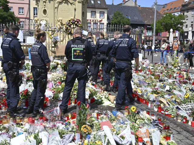 Nemecko Mannheim Nož Útok Policajt Úmrtie