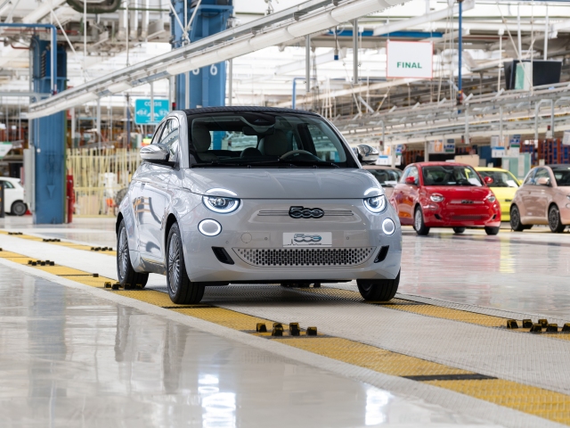 Fiat 500e - výroba závod Mirafiori