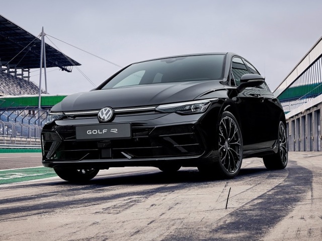 Volkswagen Golf R Black Edition 1