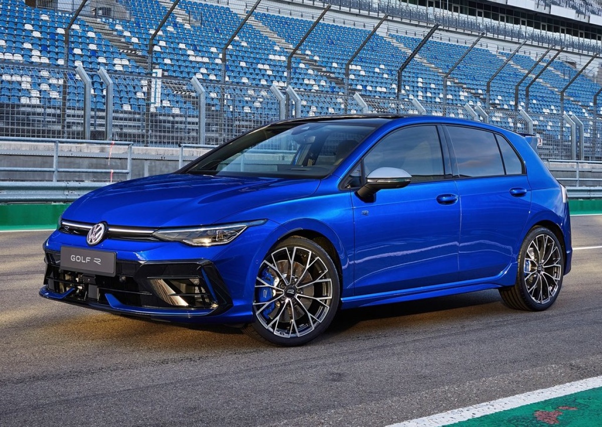 Volkswagen Golf R 2025 1