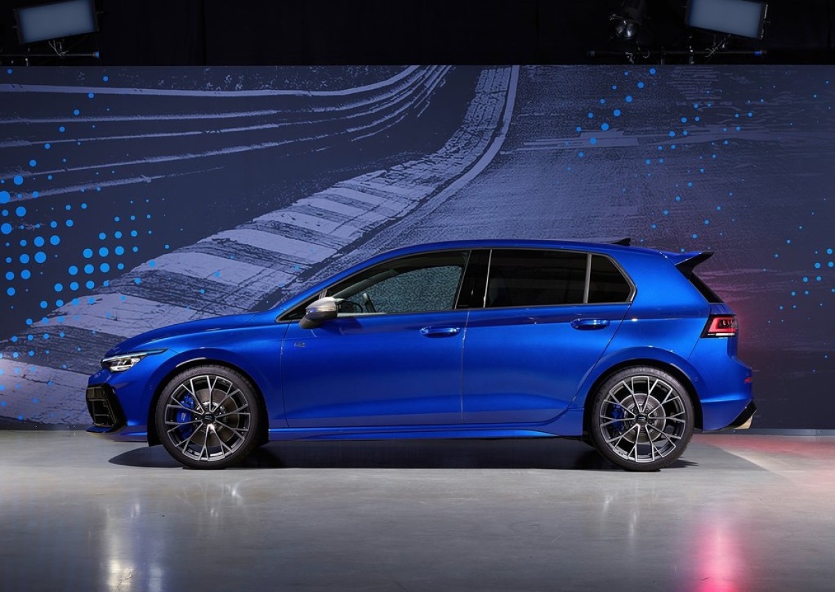 Volkswagen Golf R 2025 4