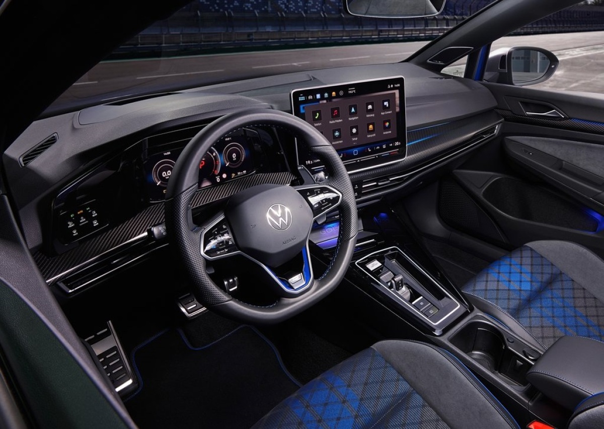 Volkswagen Golf R 2025 6