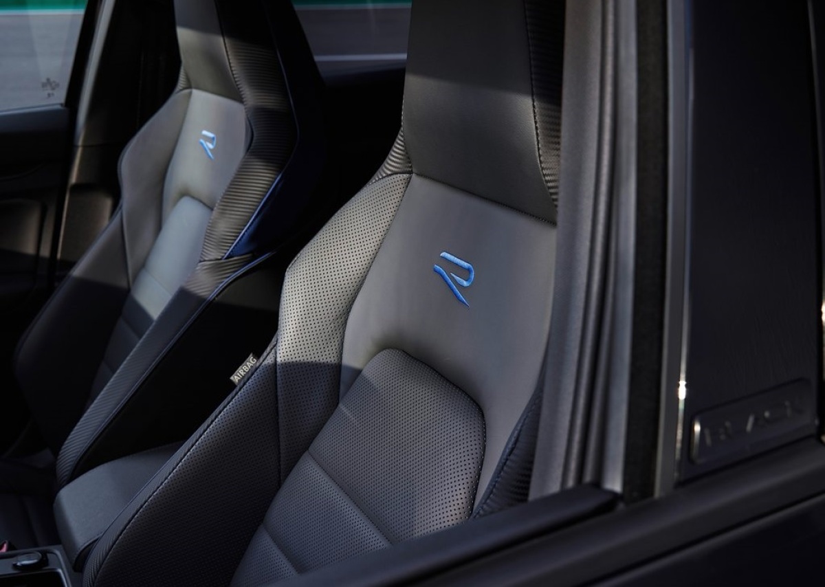 Volkswagen Golf R 2025 7