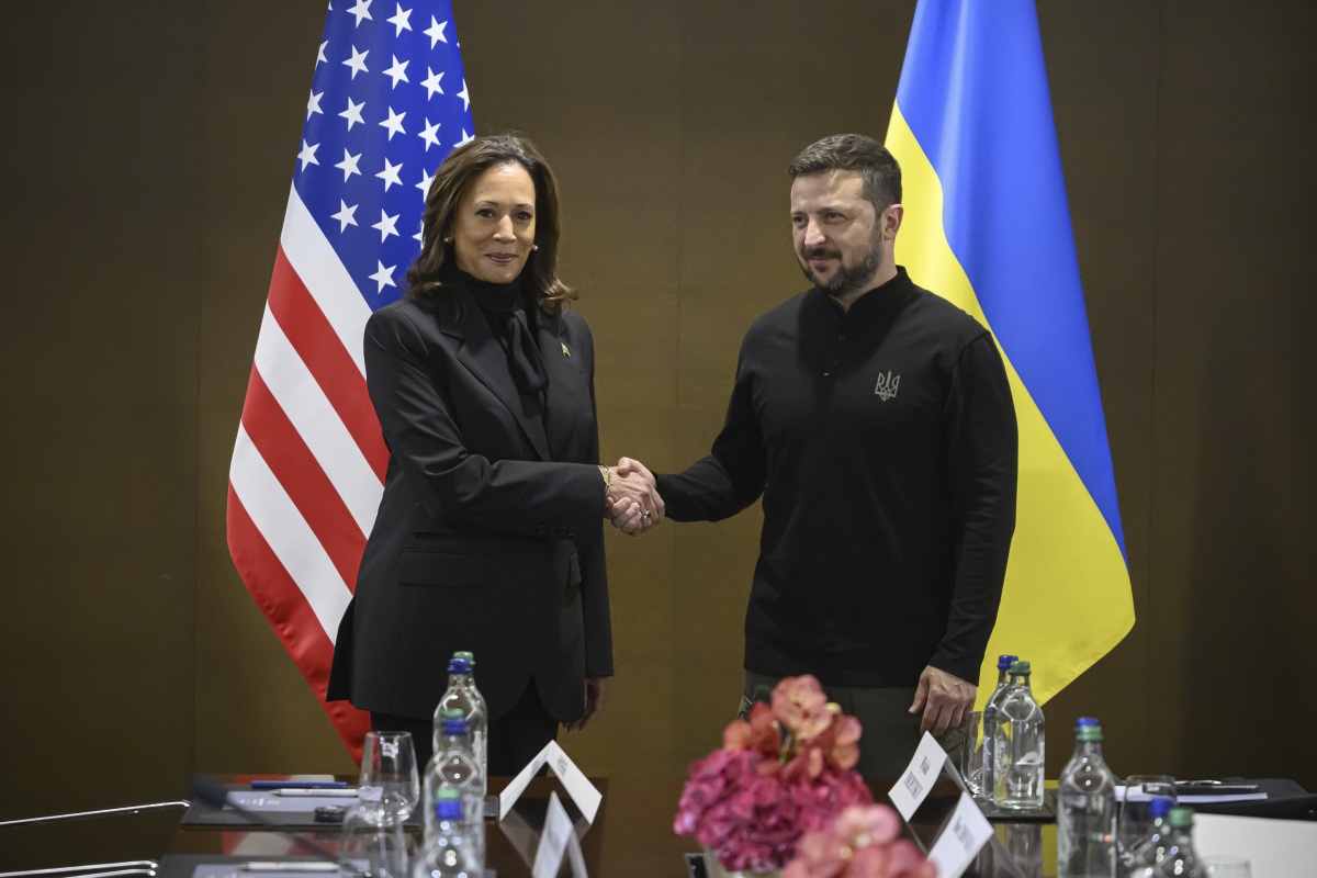 Kamala Harrisová / Volodymyr Zelenskyj /