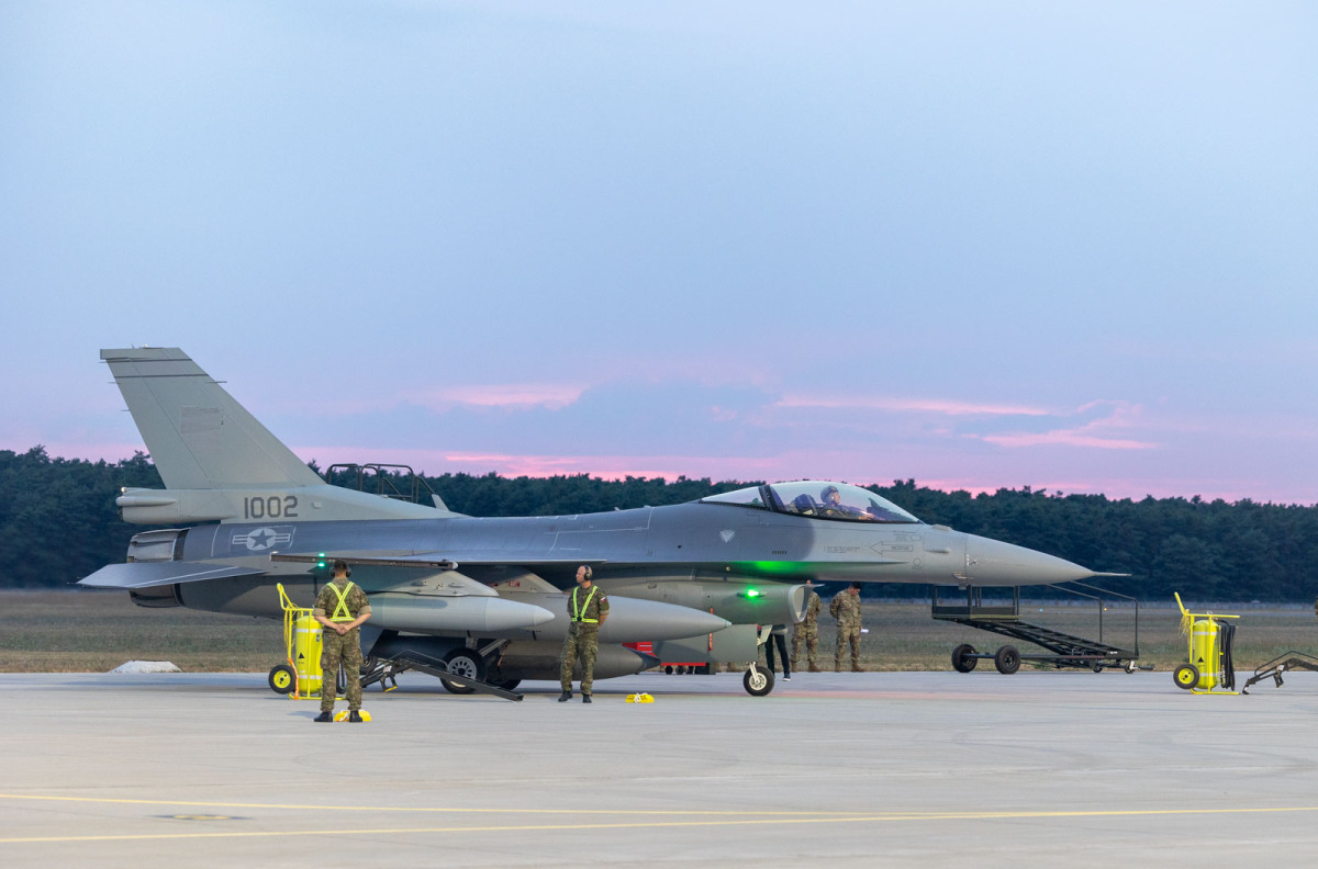 Stíhačka F-16