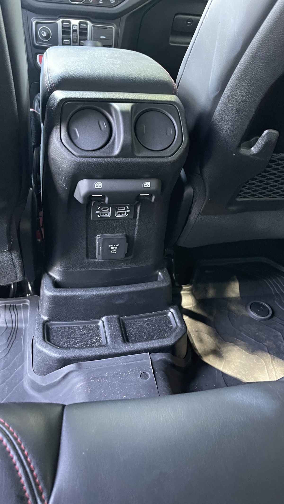 Jeep Wrangler Unlimited Rubicon 2.0 Turbo GDI (2024)