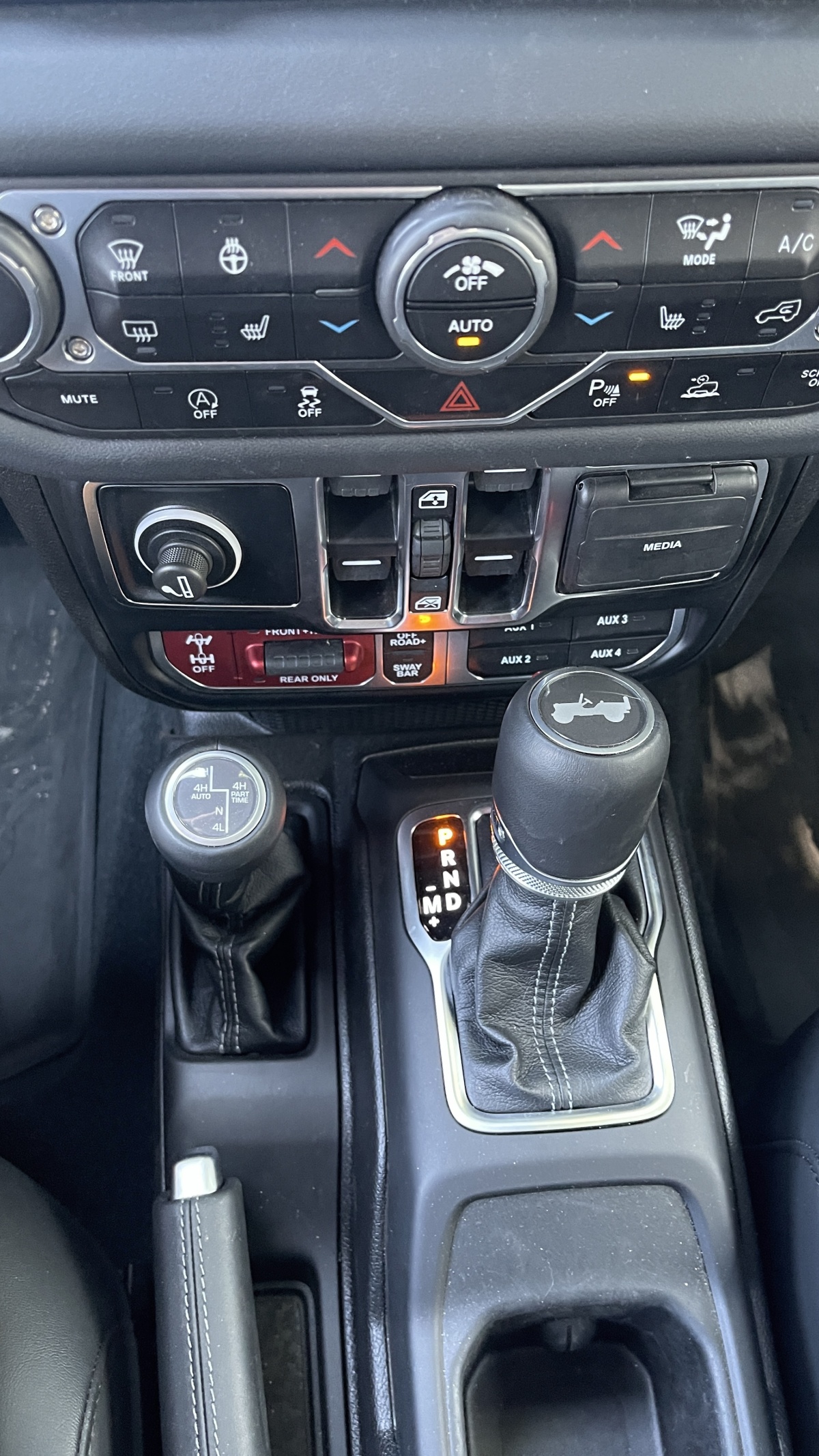 Jeep Wrangler Unlimited Rubicon 2.0 Turbo GDI (2024)