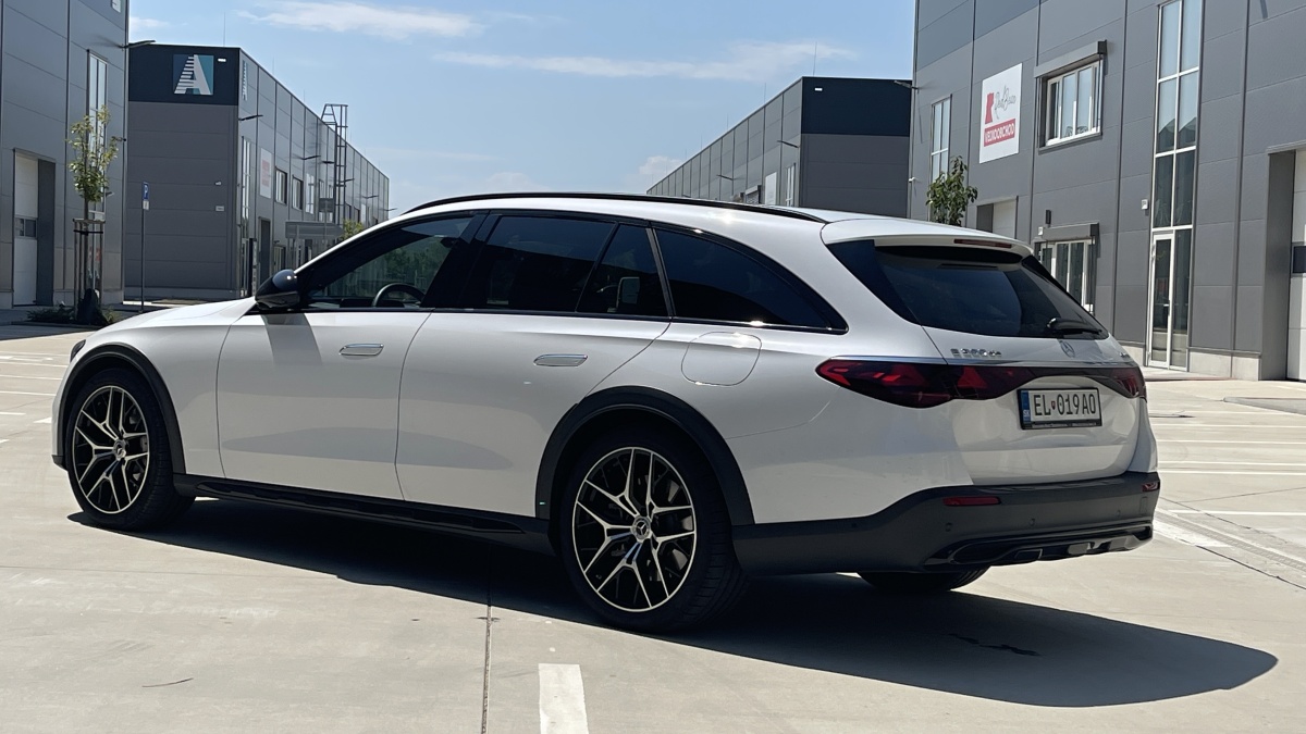 Mercedes-Benz E 300 de 4MATIC All-Terrain