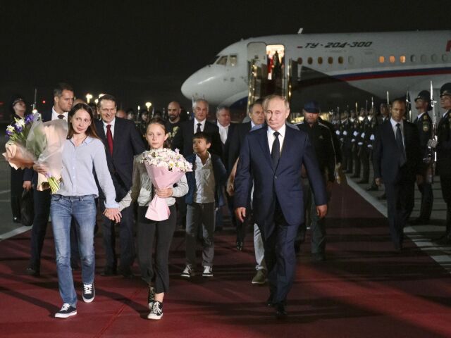 Rusko Putin väzni výmena letisko privítanie