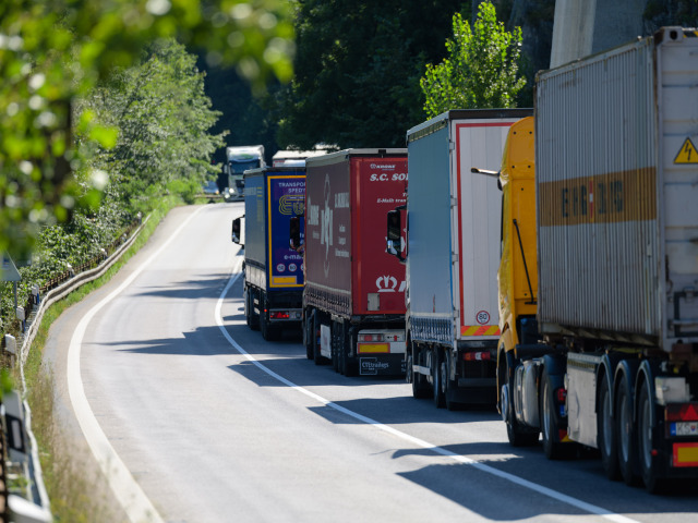 DOPRAVA: Situácia na cestách v okolí Strečna