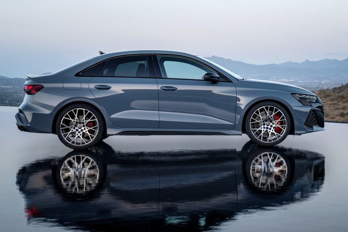 Audi RS3 Sedan - 2024