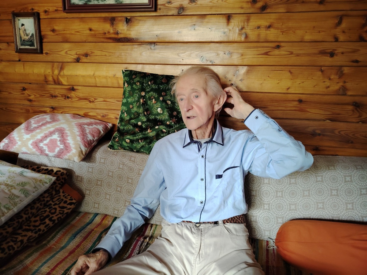 Karol Mika, doktor