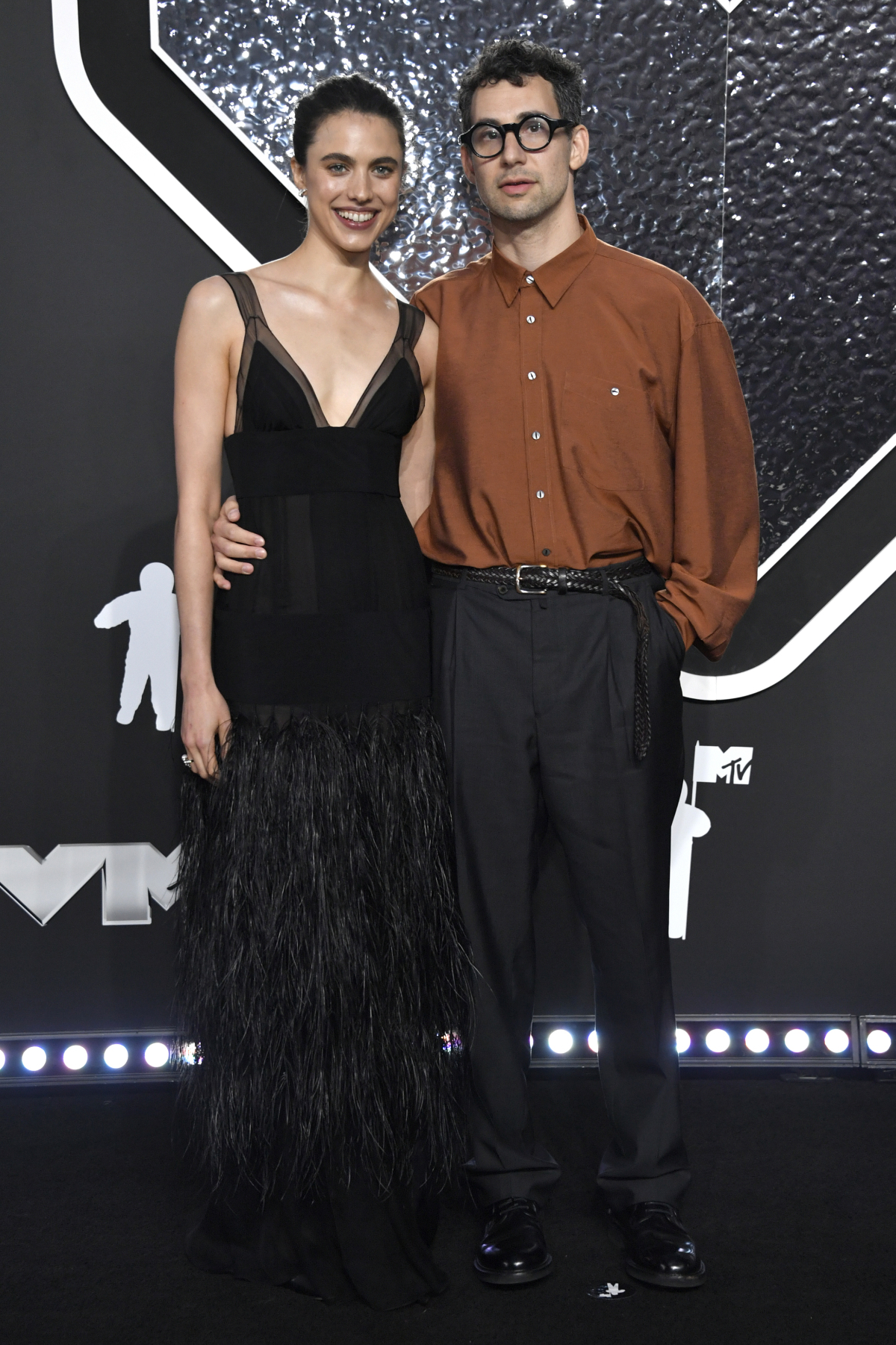 Herečka Margaret Qualley a jej manžel - hudobník Jack Antonoff.