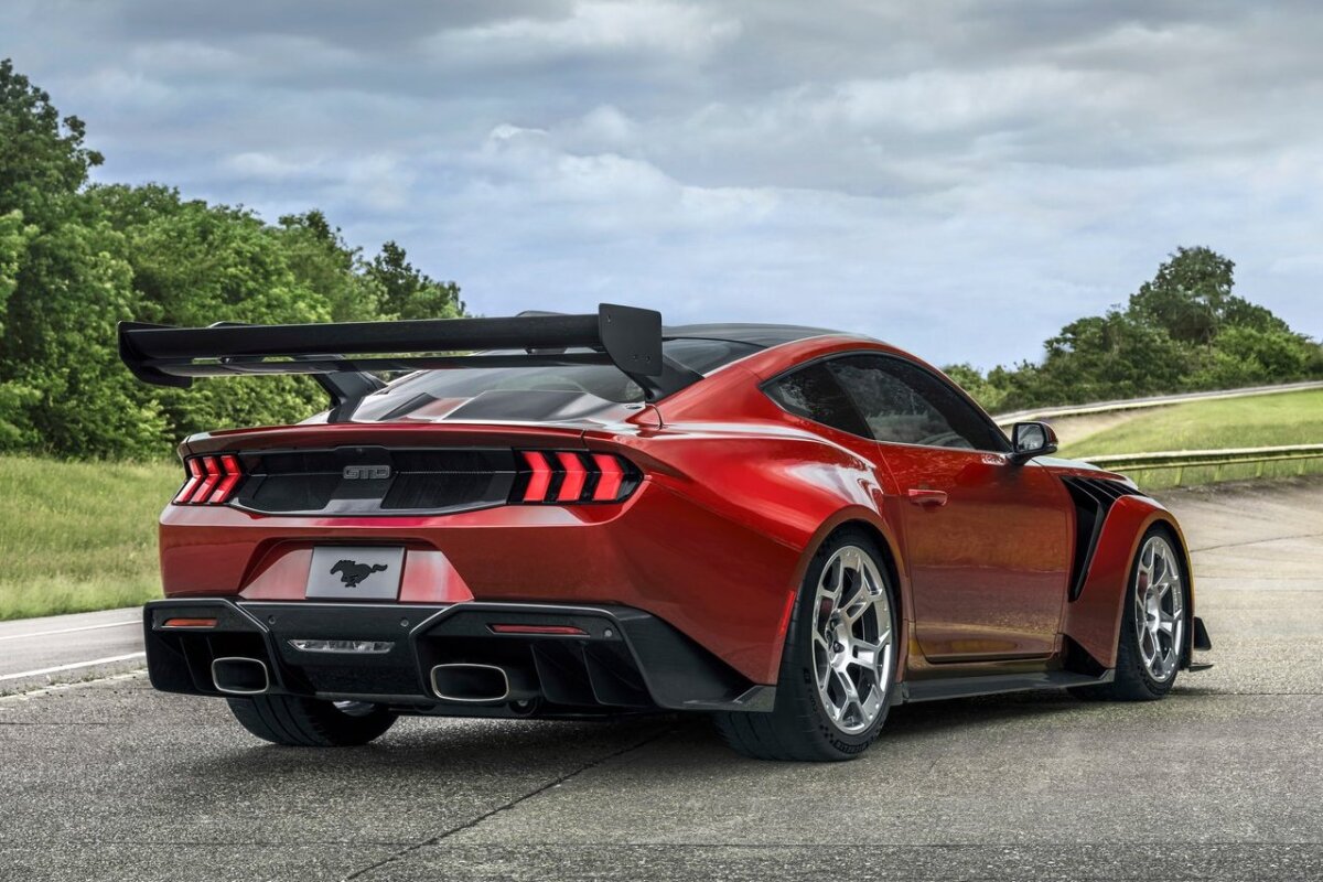 Ford Mustang GTD - 2024