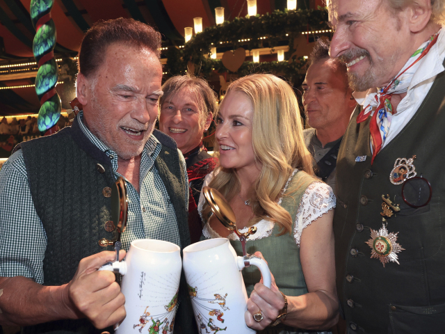 Arnold Schwarzenegger a jeho partnerka Heather Milligan