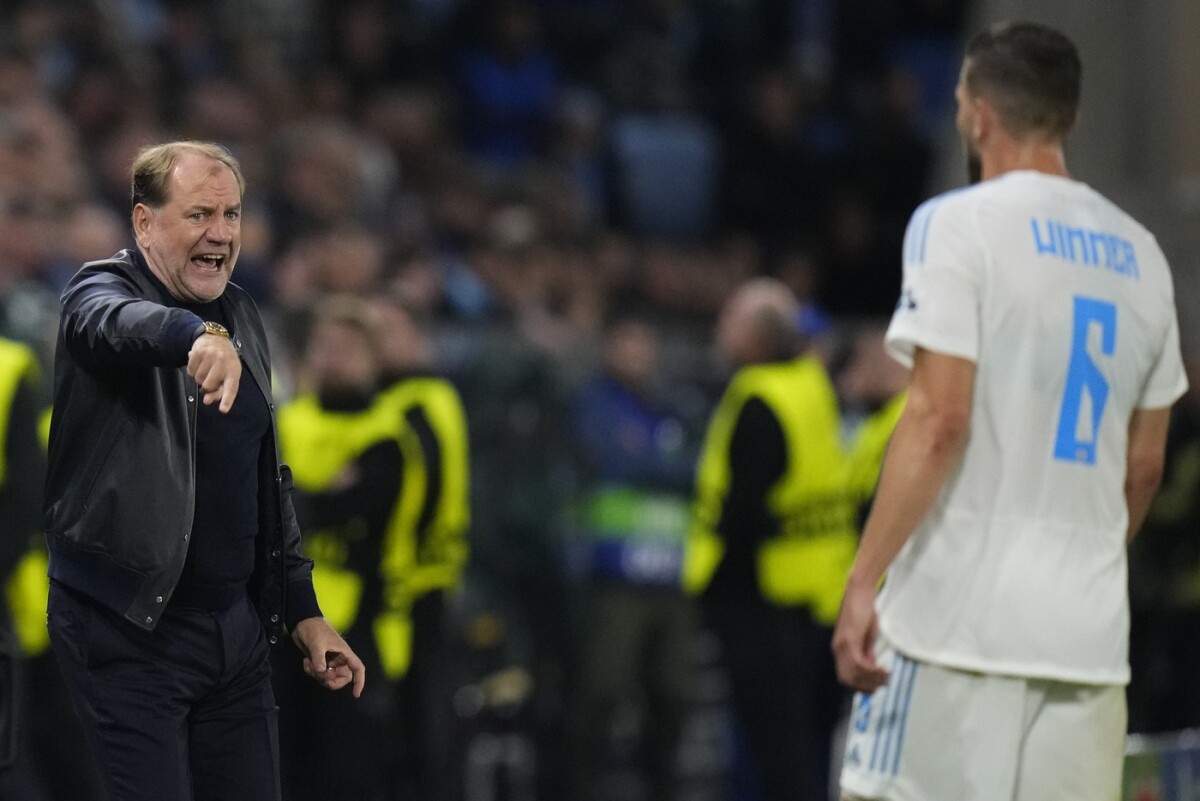slovan weiss kouč čt sport